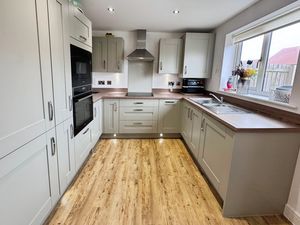 Photo 6- click for photo gallery